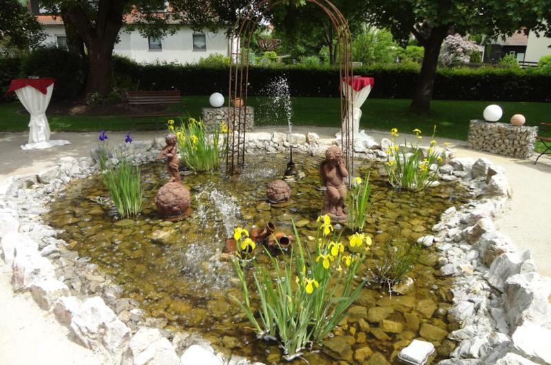 Landhotel Neukirchner Hof Neukirchen Bei Sulzbach-Rosenberg Экстерьер фото